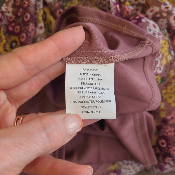 Francesca’s Bessie Smocked Neckline Printed Blouse Size XL NWT Valentine's Day - Picture 12 of 12